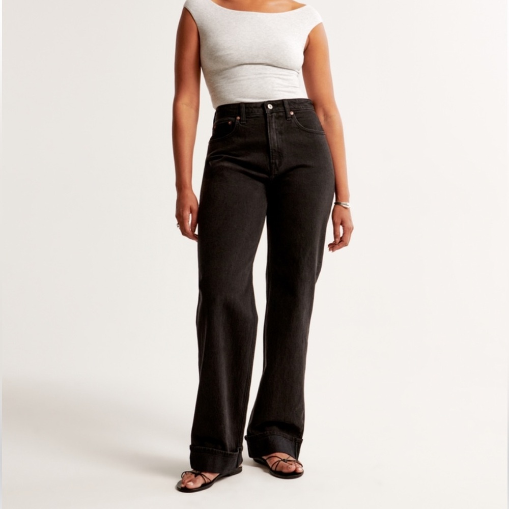 Abercrombie & Fitch Curve Love High Rise 90’s Relaxed Jean